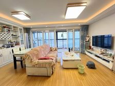 雅苑大平层江景房 带大景观朝东落地阳台 大横厅设计 全明户型