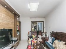 大花园社区,车位充足,地铁口物业,刚需户型