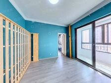 地铁口3房,总价低,楼层好,看房随时!