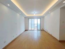 大两房,两房朝南好户型!中间好楼层,看房方便!