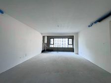 市府近 上新华 熙湖名筑 4室 有地下室 有车位