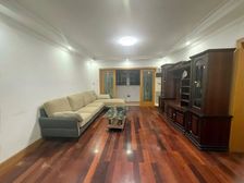 南翔 大三房,好谈,带一个车位和一个车库,中层飞机户型