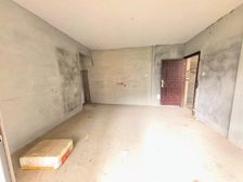 臻萃园 南北通四房 毛坯随心装修 位置安静 使用率高