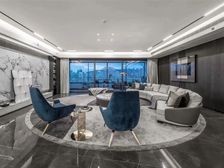 新房抵款房!江北嘴现房精装大平层!中庭5000平