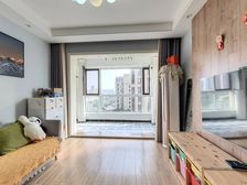 世茂红墅台经典大2居格局无浪费电梯房价钱可议