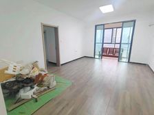 (育新二中)房东急售!电梯三房 采光很不错的 看中可谈