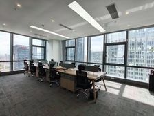 双面采光!!!房东直租地铁口UCC办公室招租