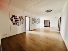 富港电商城甲级顶层办公 496平超大空间 0.9元/平天