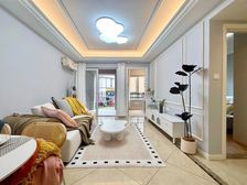 南岸区 万科金域翰林锦书里 三房 87万