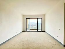 市政府旁吾悦广场122㎡纯毛坯110万得有钥匙