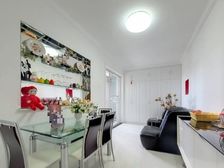 业主自住精装修一房两房厅诚心出售