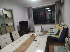 一线河景房,业主降价,一房南北通透格局带超大阳台