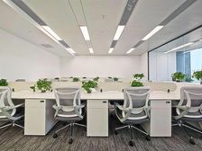 一手业主 无中芥费 保利鱼珠港 保利时光汇写字楼 家具齐全