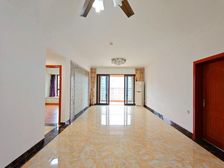 中海千灯湖1号 阳台朝南 楼龄新 随时看房