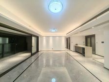长嘉汇两江峯 临地铁 豪华装修保养好 带你品质体验