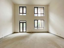 北龙湖龙之梦西苑一二楼毛坯复式送花园 送地下室 送双车位 急