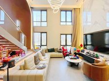 北龙湖双河交汇龙之梦西苑 近两年豪华精装 智能家具带俩车位随