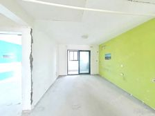 小区中间位置不靠路 南北通透 电梯房中区 看房方便 有钥匙