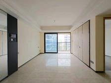 次新房 临地铁 交通便捷 精装可拎包入住 双卫格局 带电梯