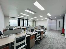 珠江壹号300方 3个间隔 20个工位 送办公家具 望小蛮腰