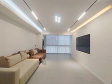 5号轻轨站旁 业主换城市工作 全新装修洋房 四房双卫