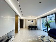 中央公园一环,一梯两户,南北通透现房洋房, 。