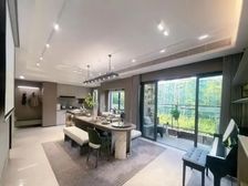 品秀星瀚 诚心出售 送车位 送家私家电 价格可谈 包税费南向