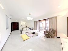 凯旋新世界一期 156.18平3居 东北向精装修 视野无遮挡