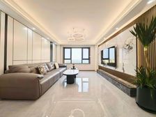 观湖好楼层 品澜花苑 三居双卫 户型方正 房龄新环境好