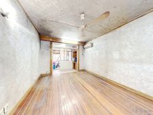 一楼带10平米左右院子适合老人出行低总价