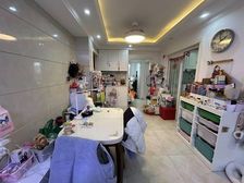精装拎包入住,带车位,7楼总层8,诚心出售,随时能看