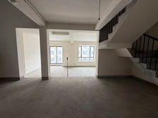 绿地南桥新苑 5室2厅4卫 毛坯 720万元