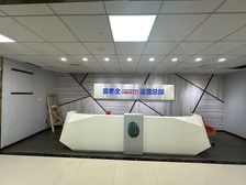 松江九亭 嘉南红塔1000平整层豪装 拎包办公 行业不限新雅