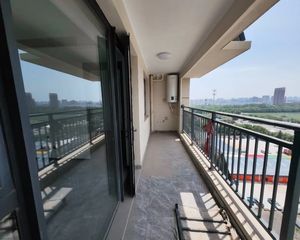 万科城北中海九樾 140平精装四室好楼层全天采光