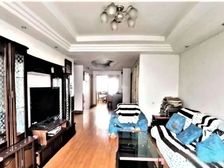 春城经典白玉兰!三房双卫! 商品住宅!板楼!满五!诚意出售!