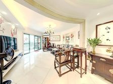 南国花园 东向4房 采光好 带平台 看房方便 可谈