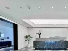 120套工位丨24h空调丨东西南三向丨楼下地铁丨正对电梯厅