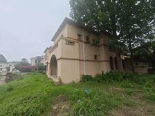 松江莘闵乔爱庄园 次新小区毛坯别墅 大花园纯地上两层送阁楼