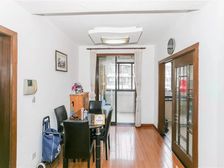 业主自住 想回老家诚意出售 双卫 电梯小洋房 小区园林式建筑