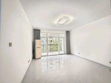 凯旋城三期中间楼层精装四房,价格好谈