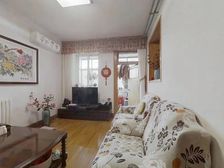 育英南上山街 三室总价低中间层 双卧朝南 无记录带小房