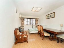 突然急,中间楼层,三开间朝南,得房高,厅卧全明,看房方便