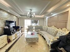 180达不溜就卖!精装修 大平层!绿地翠庭小区 四室二卫