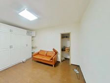 经典小1房带三个院子使用面积大适合居住看房方便