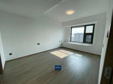 带电梯 商品住宅 双卫生间 次新小区 朝南 满五 居家自住