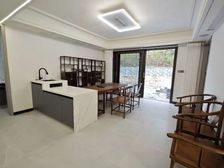 仙女山,芳草地4房4卫,120平 大花园,全屋地暖,9.9新