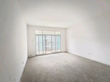 中信凯旋城三期高层毛坯四房