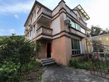 帝豪花园三层别墅 带私家院子113平3居 简装修 随时签约