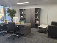 东方广场556平米丨双地铁丨俯瞰王府井丨正对电梯厅丨中粮广场