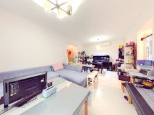 一楼带大阳台,南向3房2卫,产权满五年少税